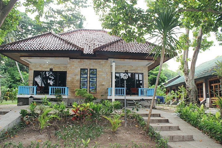 Penginapan di pula putri Resort | Cottage di atas laut